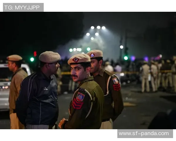 茹子楠因破坏对方单刀进攻被红牌罚下球队雪上加霜局势堪忧 茹子楠因破坏对方单刀进攻被红牌罚下球队雪上加霜局势堪忧