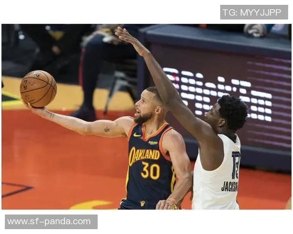 库里神勇表现掩盖马刺双星三双追梦让文班感到不适