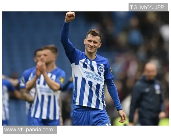 多特蒙德中场格罗斯即将以重返布莱顿为目标完成转会交易